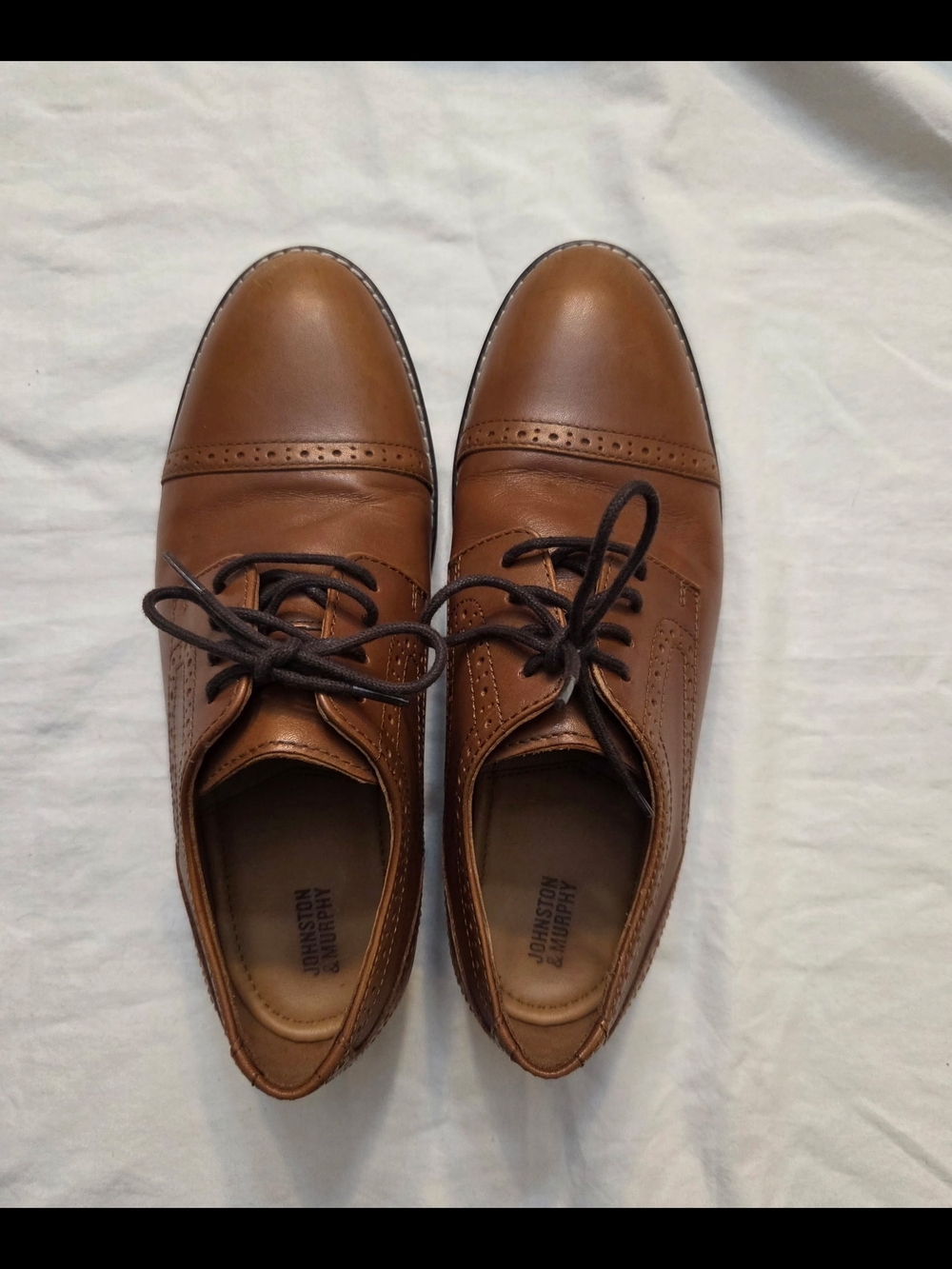 Johnston & Murphy Tan Leather Cap-Toe Brogue Derbys
